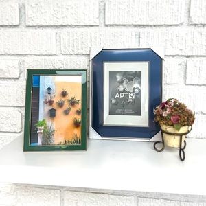 5x7” Blue + White Metal Frame